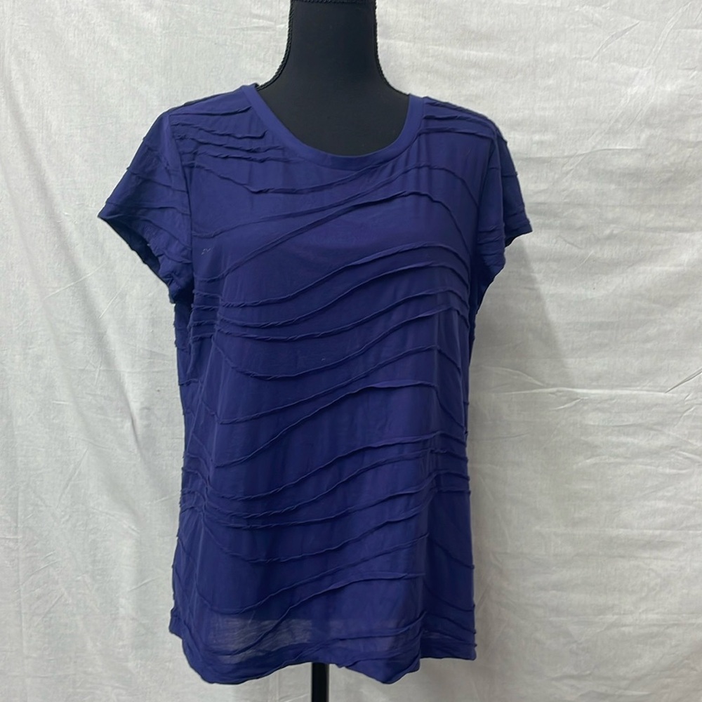 Simply Vera Wang decorative short-sleeved tee in a purplish blue color, Size XL
